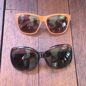 2 Pairs of Sunglasses